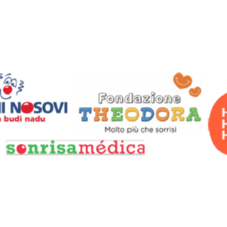 Logos verschiedener Organisationen: CRVENI NOSOVI, Fondazione Theodora, Humor Hilft Heilen und Sonrisa Médica, mit buntem Design.